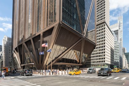 La torre anterior, demolida, albergaba las oficinas de la compañía química Union Carbide