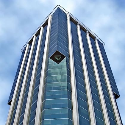 La Torre Bouchard donde funciona BiBank