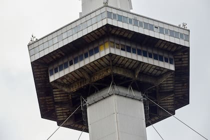 La Torre Espacial es el símbolo del parque, pero, por razones de seguridad, no está habilitada al público 