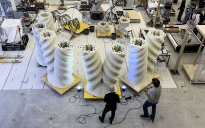 La torre fue impresa por partes y posteriormente ensamblada en el lugar