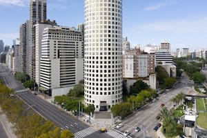 Se venden 15 cocheras del edificio conocido como "El rulero" en pleno centro porteño