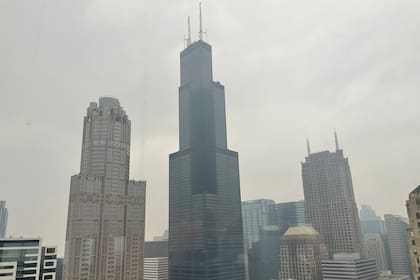 La Torre Willis (antes Torre Sears) emerge en el centro de Chicago
