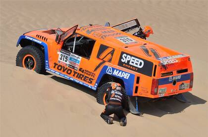 La Toyota de Lucio Álvarez, que se ubicó escolta en la apertura