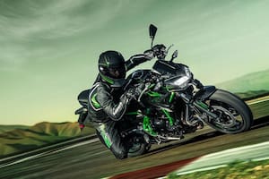 ¿Cuál es el precio de transferencia de una moto usada en octubre de 2025?