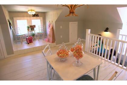 La transformación del lugar en una sala para juegos. Imagen: Discovery