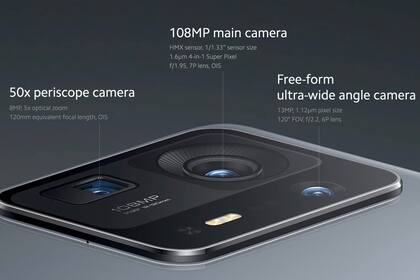 La triple cámara trasera del Mi Mix 4: el lente normal de 108 megapixeles, el zoom tipo periscopio y el gran angular que reduce la deformación de la imagen al 1%