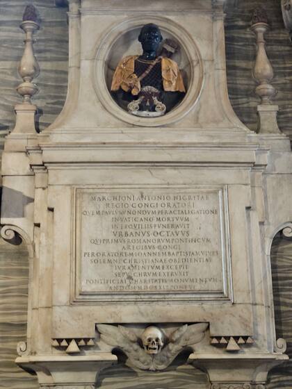 La tumba de Antonio Emmanuele Ne Vunda en Santa María la Mayor