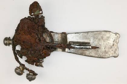 La tumba en la que se hallaron los artefactos históricos permanecía intacta