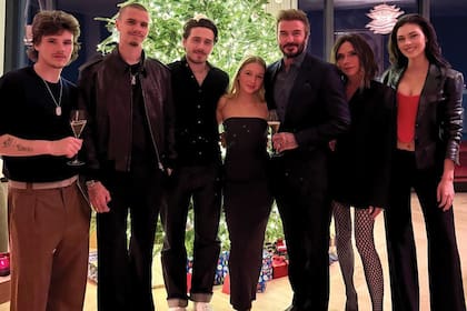 La última Navidad en paz, todos unidos, incluidos Brooklyn y Nicola.