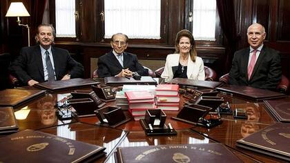 La última reunión de Fayt en la Corte