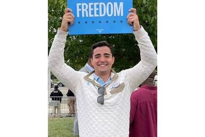 La última vez que se supo el paradero de Krommidas fue el 23 de abril en Baldwin