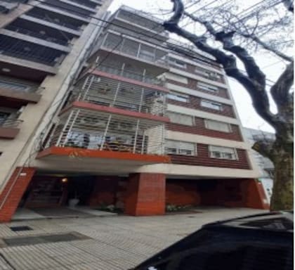 La unidad está ubicada en Manzoni 131