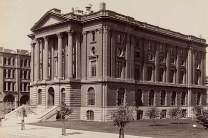 La universidad combina una tradición estadounidense con una proyección global, con estudiantes de más de 130 países