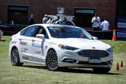 La Universidad de San Andrés presentó en 2022 un proyecto para desarrollar el software que le permita a un auto transformarse en autónomo y transitar las calles sin conducción humana