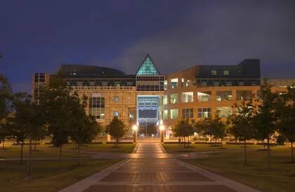 La Universidad de Texas en San Antonio figura entre los mejores lugares para trabajar en Texas, según Forbes