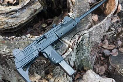 La Uzi 9mm dejó de utilizarse en el ejercito mexicano por su tendencia a dispararse accidentalmente.