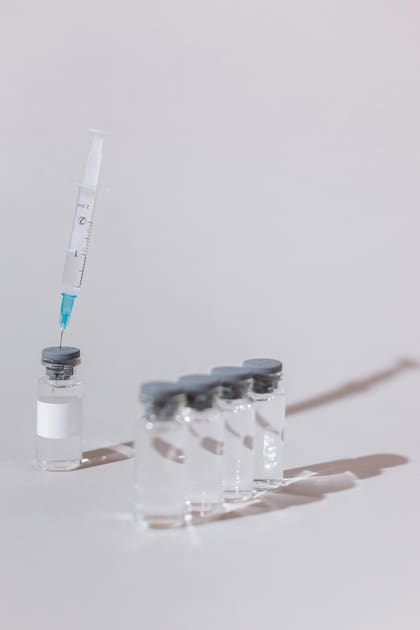 La vacuna de la influenza debe aplicarse una vez al año en personas de todas las edades (Pexels/Thirdman)