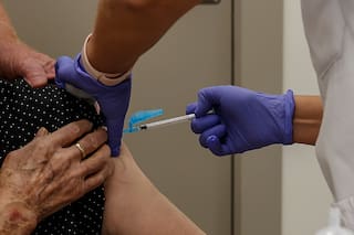 el riesgo de que las farmacéuticas promocionen la vacunación como si fuera ir al gimnasio
