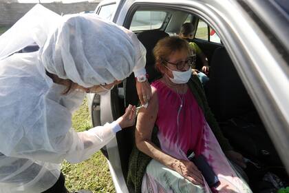 La vacunación es otra de las estrategias contra el Covid en Olavarría, como en el resto del país