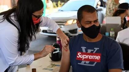 La vacunación está indicada incluso para quienes han tenido Covid-19