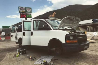 La van con la que Kyle Stockford trabaja y viaja por el país