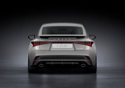La variante F SPORT suma una configuración más orientada a una conducción dinámica