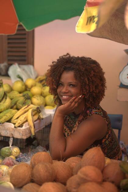 La variedad de frutas y especias puede apreciarse en los mercados. Aquí el de St George, en Grenada.