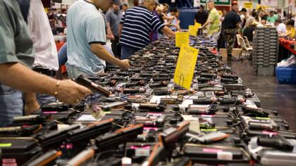 La venta de armas en la última feria anual de Florida llegó a niveles récord el 11 de julio luego de que hace un mes haya empezado a regir la ley por la libre portación de armas ocultas.