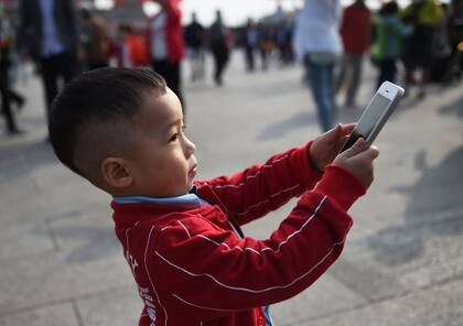 La venta de iPhones en China podría superar al maduro mercado estadounidense, de acuerdo a un reporte de The Financial Times