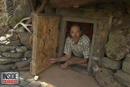 La ventana de acceso a la peculiar casa de Dan Price