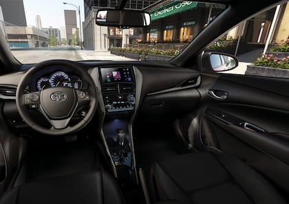 La versión más equipada cuenta con asientos con tapizado de cuero natural y ecológico