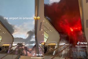 Mostró un efecto especial en el aeropuerto de Orlando que dejó a todos boquiabiertos