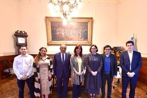 La Vicepresidenta recibió en el Senado a la Alcaldesa de Barcelona, Ada Colau Ballano.