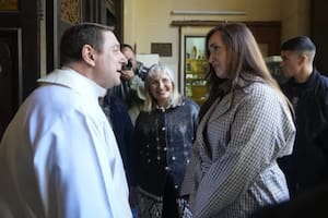 Villarruel habló del caso Adorni: “Estamos todos esperando su declaración jurada”