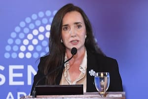 Dura reacción de Villarruel tras las críticas a su reunión con Quintela