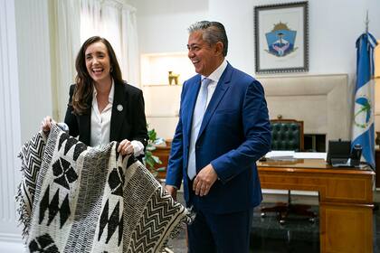 La vicepresidente Victoria Villarruel y el gobernador de Neuquén Rolo Figueroa