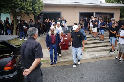 La víctima, de 30 años, murió tras ser atacado en la vía pública en Batán