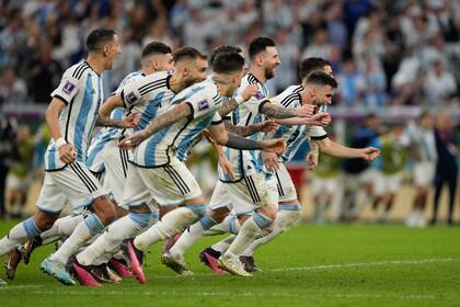 La victoria del viernes ante Países Bajos provocó que muchos argentinos quieran estar mañana en el estadio de Lusail