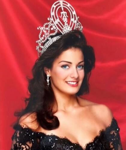 La vida de Dayanara Torres cambió para siempre a raíz de su coronación como Miss Universo en 1993 (Instagram/@dayanarapr)