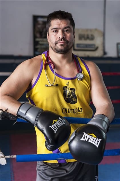La vida de Vidondo hoy pasa por el ring; en el futuro, por la medicina