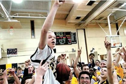 La vida Jason McElwain, un joven con TDEA cambió luego de un partido de basquet en el que tuvo su momento de gloria