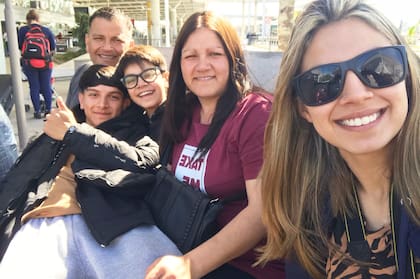 "La vida no cabe en cinco valijas, pero vamos por nuestro sueño”