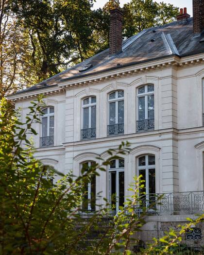 La villa del siglo XIX que perteneció a Karl Lagerfeld