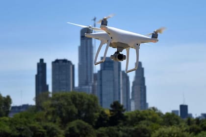 Los pilotos de drones son cada vez más buscados para todo tipo de actividades (Foto: ANAC)