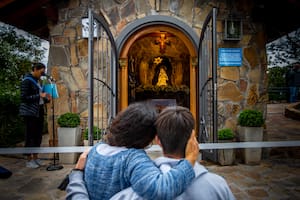 Por qué la Iglesia avaló las "apariciones" de la Virgen en San Nicolás, y no las que dicen ocurrir en Salta