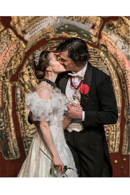 La viuda alegre 2018 - Pareja Protagonica Marianela Nuñez y Alejandro Parente