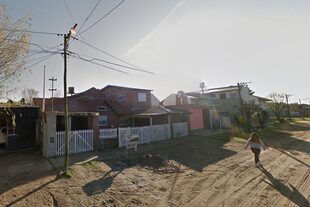 La vivienda de Mar de Ajó donde fue asesinada a golpes en la cabeza la madre del concejal del partido de La Costa Sergio Santana