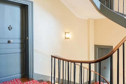 La vivienda está ubicada en Place de l’Estrapade, en pleno Barrio Latino de Paris