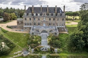 Así es el castillo del creador del licor Cointreau que se vende en 4 millones de euros