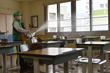 Las aulas son desinfectadas antes y después de clase